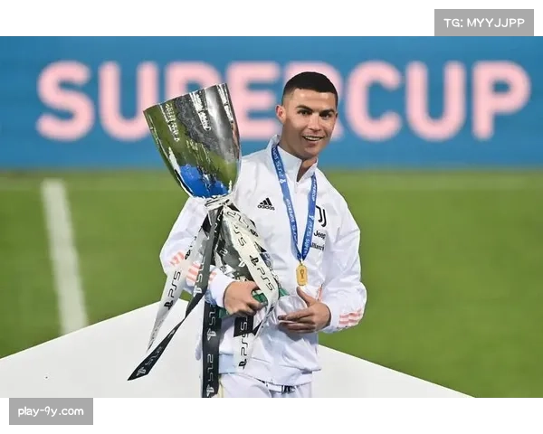 C罗保持欧冠多项纪录：183次出场140球7次金靴